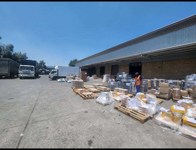 7,235M² WAREHOUSE TO LET IN LONGMEADOW